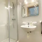 Апартаменты Beautiful, Notch 1 Bedroom Just Off The Coast By 360 Estates