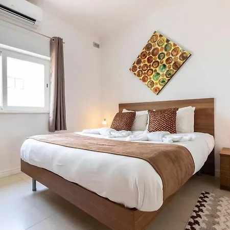 Beautiful, Notch 1 Bedroom Just Off The Coast By 360 Estates Apartment *