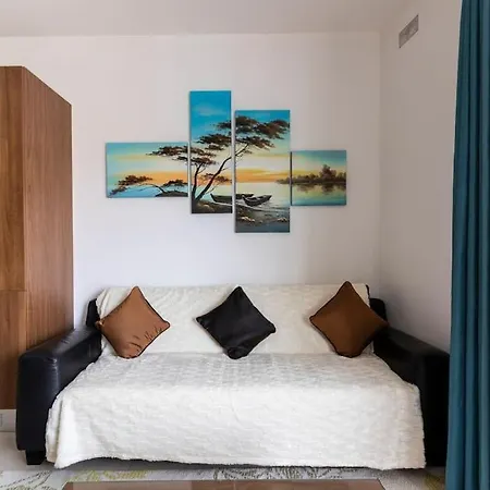 Beautiful, Notch 1 Bedroom Just Off The Coast By 360 Estates