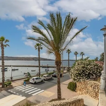 Daire Beautiful, Notch 1 Bedroom Just Off The Coast By 360 Estates