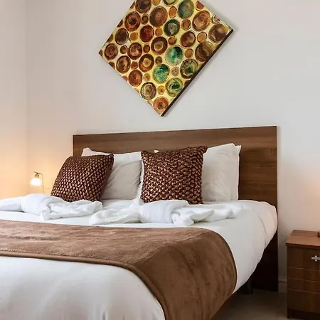Beautiful, Notch 1 Bedroom Just Off The Coast By 360 Estates סיינט פול ביי